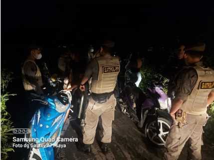 Patroli Malam, Tim URC Satpol PP Inhil Dapati Delapan Muda-Mudi Berkumpul Hingga Larut Malam