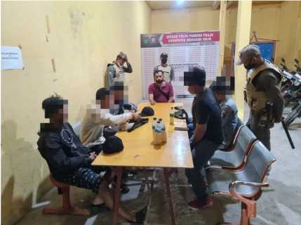 Enam Pemuda Mabok Tuak Digiring ke Mako Satpol PP Inhil