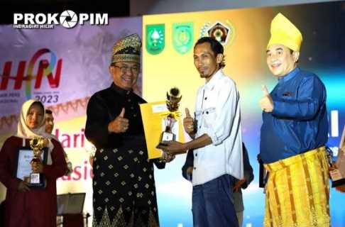 Bupati Inhil Hadiri Puncak Peringatan HPN Riau dan HUT PWI ke-77
