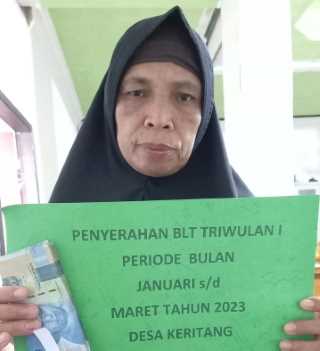 Pemdes Keritang Salurkan BLT Tahap I