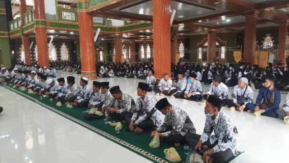Pengurusan Baru PGRI Kecamatan Reteh Gelar Peringatan Maulid Nabi  Muhammad SAW Tahun 1443 H