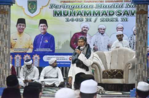 Meriahkan Maulid Nabi Muhammad SAW 1443 H di Rumah Dinas Wabup H.Syamauddin Uti Hadir 3 Orang Habib