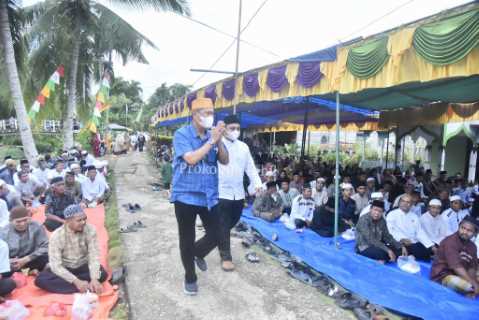 Peringatan Maulid Nabi di Majelis Ar-Raudhah, Wabup SU Apresiasi Pelaksanaan Pilkades Desa Suhada Berjalan dengan Aman dan Lancar