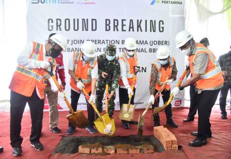 Ground Breaking Fuel TBBM, Bupati HM.Wardan Semoga Memberikan Perkembangan Yang Signifikan