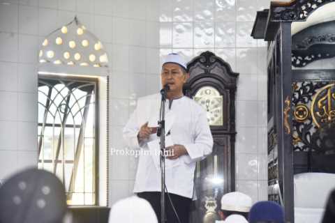 Wabup SU Laksanakan Shalat Jum\'at di Mesjid Nurul Hidayah Sungai Salak, Sampaikan Pesan Kepada Masyarakat, Tetap Ikuti Protkes