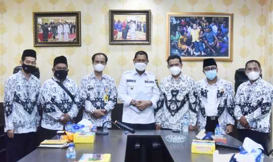 Wabup H.Syamsuddin Uti Menerima Kunjungan Pengurus PGRI Periode 2020 - 2025