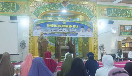 Wabup H.Syamsuddin Uti Buka Manasik Haji Kecamatan Tembilahan Kota, Ajak CJH Ikuti Dengan Baik Sebagai Panduan Pelaksanaan Haji