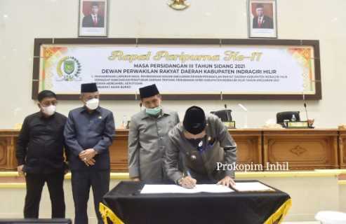 Wakil Bupati H.Syamsuddin Uti hadiri Rapat Paripurna Pengesahan APBD Perubahan TA 2021