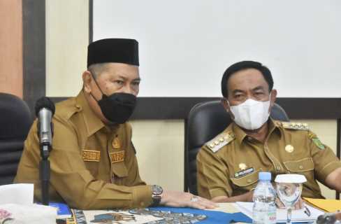 Bupati Didampingi Wabup Inhil Memimpin Rapat Awal RKPD Inhil TH 2022