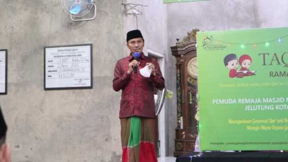 Ketua DPRD Provinsi Jambi Safari Ramadhan di Masjid Mifathurrahmah