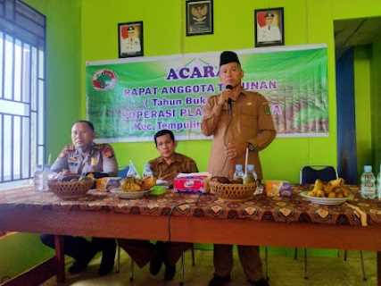 Diskop dan UKM Hadiri RAT Koperasi Plasma Sawita